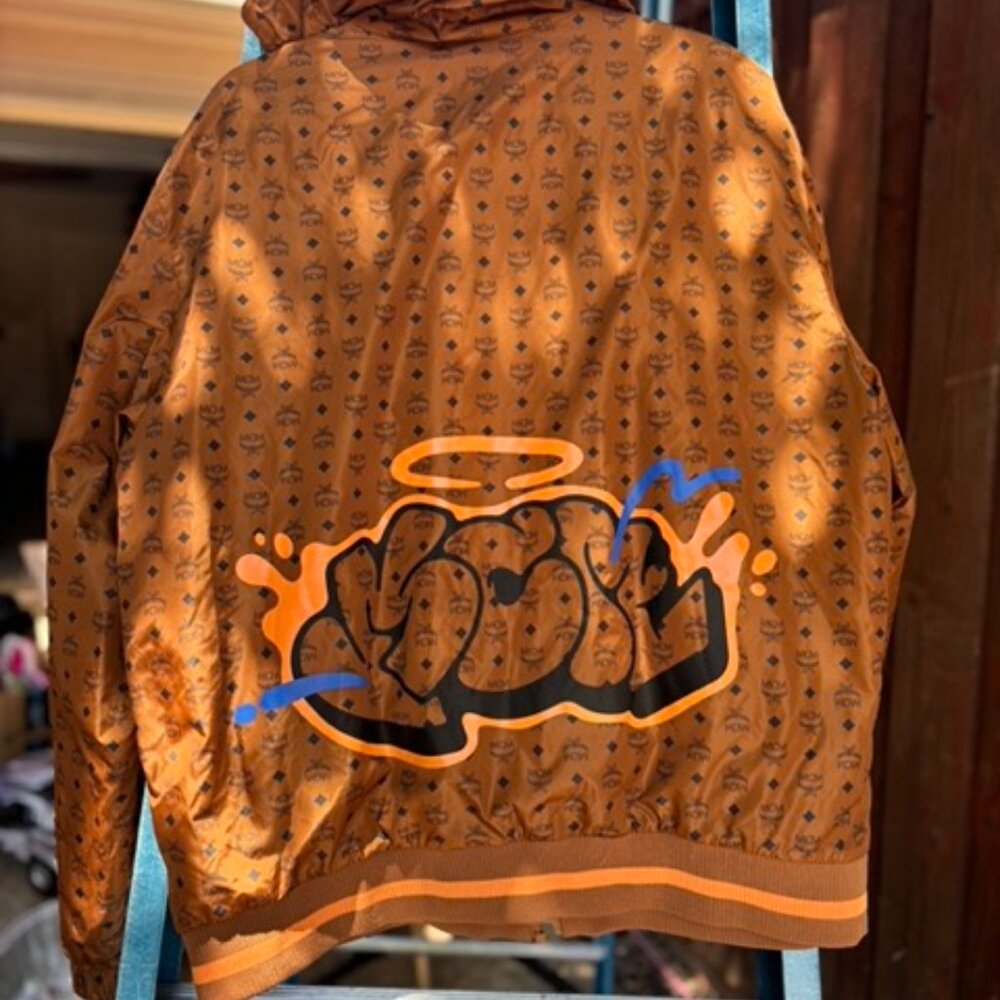 MCM Sam Pen Raincoat - Picture 5 of 10
